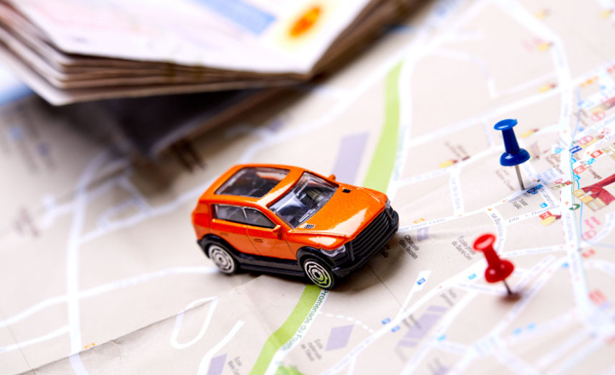 Berencana Touring Pakai Mobil? Ikuti Tips Berikut Biar Makin Aman!