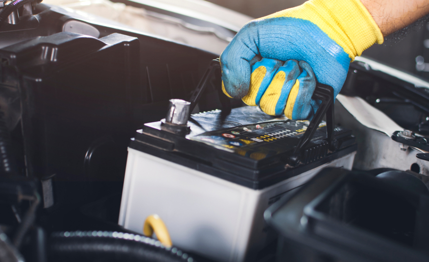 Yuk, Intip Cara Cek Aki Mobil Masih Bagus Atau Tidak