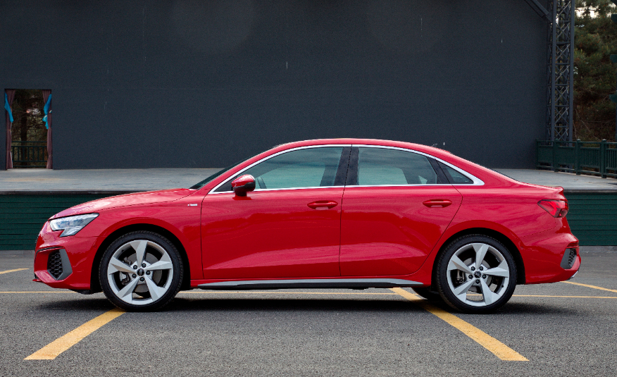 Tertarik Beli Mobil Sedan? Ini Pilihan Terbaik untuk Anda!