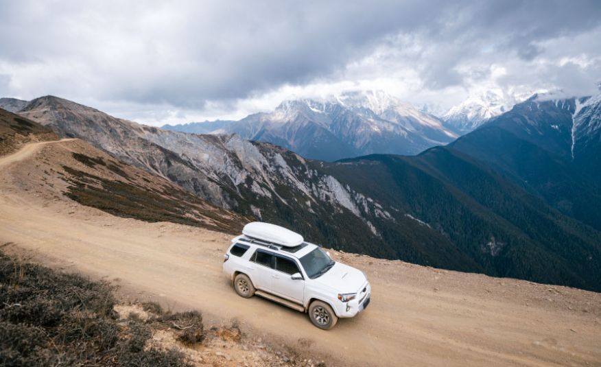 Rekomendasi Mobil Tangguh yang Cocok untuk Daerah Pegunungan